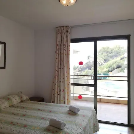 Cala Llenguadets 萨洛